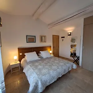 https://bb-les-grenadiers-de-saint-sat.fr-provencehotel.com